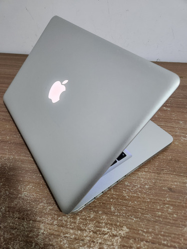 Macbook Pro 13 I5 16gb 128gb Osx Monterey Novinho Prateado (Usado)