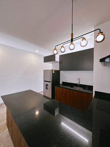 | Exclusivo Departamento Totalmente Amueblado, En Venta. |
