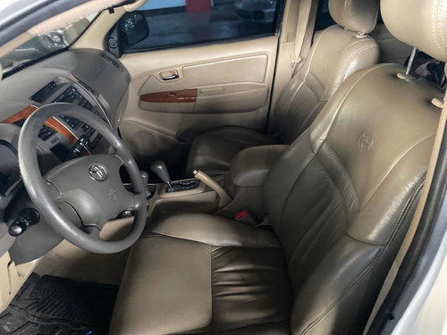 Imagen 3 de 4 de Toyota Fortuner Automático