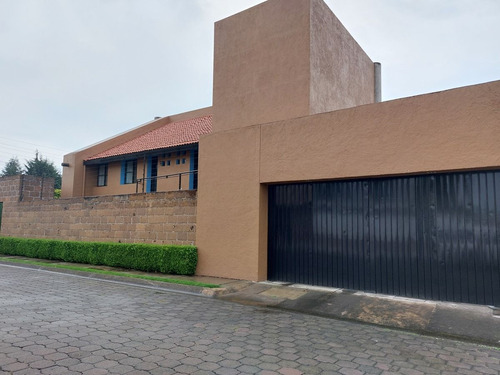 Casa En Venta En Metepec Fracc Campestre Del Virrey