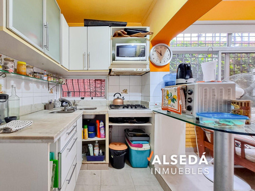 Casa En Venta Rosario Zona Sur Cochera, Jardin Y Pileta.