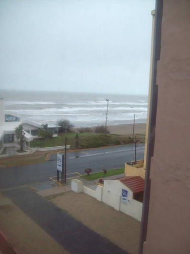 Imagen 10 de 20 de V068 - Excelente Dpto. 3 Amb. Frente Al Mar Y Cochera Cubierta