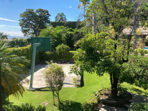 Casa En Privada En Palmira Tinguindin, Cuernavaca, Morelos - Crb-1194-cp
