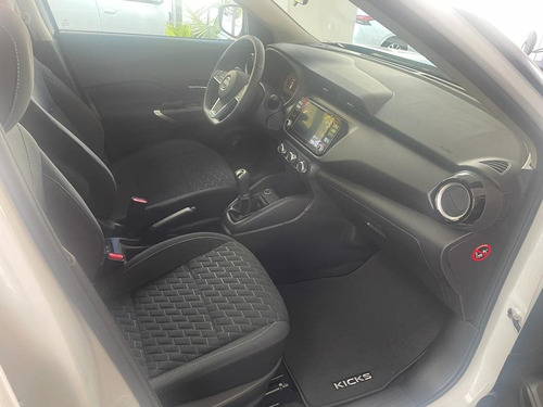 Imagen 8 de 15 de Nissan Kicks Advance Manual 1.6 2023 0km