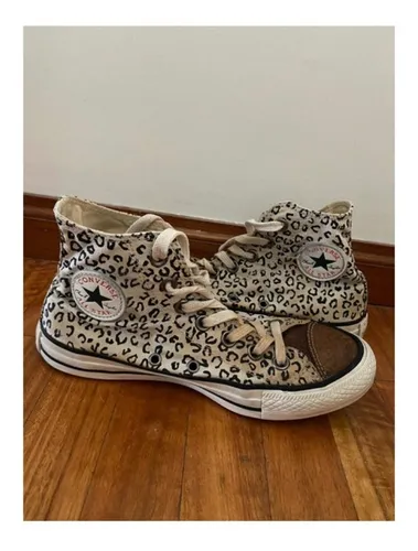 Animal print top converse shoes