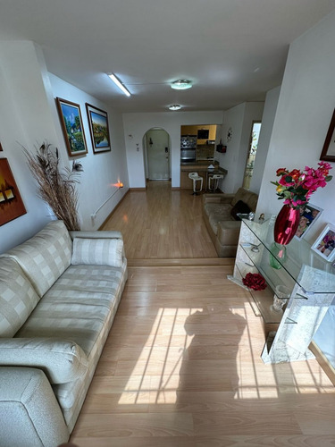 Apartamento En Venta. Los Cortijos.