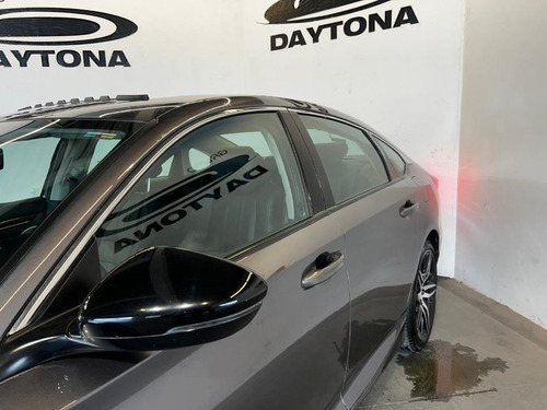 Honda Accord 2.0 Touring At