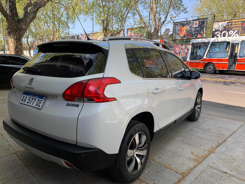 Imagen 4 de 6 de Peugeot 2008 2016 1.6 Feline