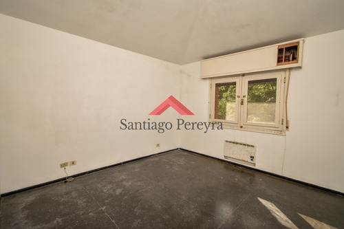 Oportundiad En Venta Casa Cinco Dormitorios Playa Mansa- Ref: 5437