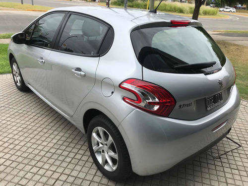 Peugeot 208 1.5 Allure Touchscreen 2014