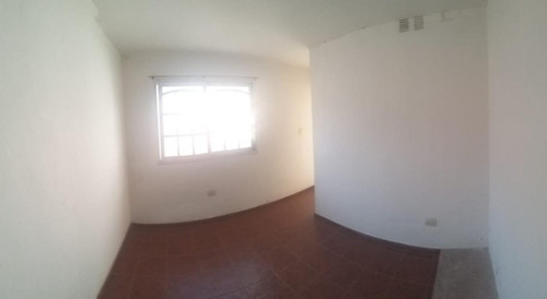 Imagen 9 de 14 de Venta De Departamento En Ph 3 Amb. Moreno Centro, N. Alvarez