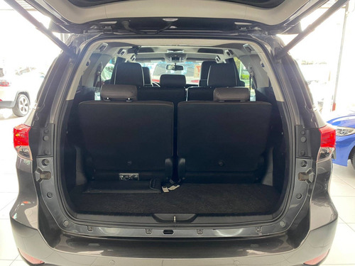 Imagem 15 de 15 de Toyota Hilux Sw4 2.8 Srx 4x4 7 Lugares 16v Turbo