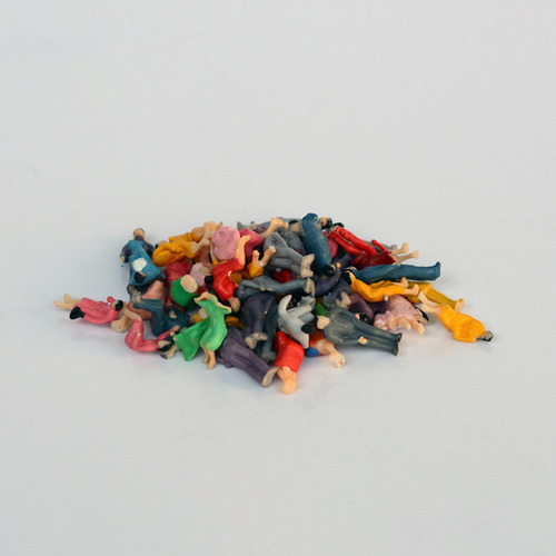 3 X 1/50 Figuras De Personas De Plástico Muñeca 100 Piezas