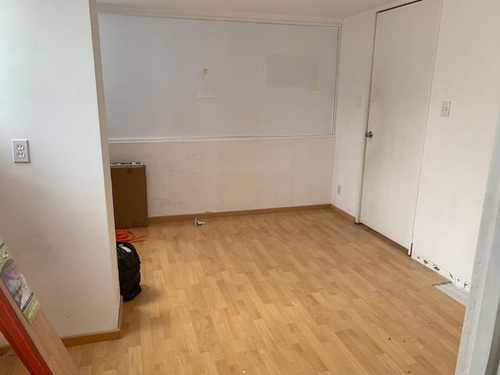 Del Valle Norte, 210m2, Vigilancia 24 Horas, Privados, Sala De Juntas, Área Abierta De Trabajo, Excelente Ubicación. El Precio Es Más Mantenimiento. Excelentes Vías De Acceso