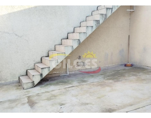 Alquiler De Casa 3 Amb. En Villa Luzuriaga Con Patio Y Cochera Descubierta