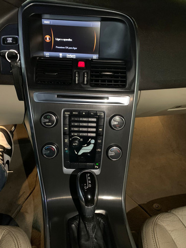 Volvo XC60 2.0 T5 Dynamic 5p