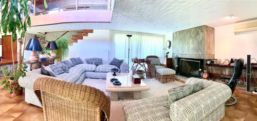 Imagen 4 de 30 de Espléndida Casa De Tres Dormitorios Y Piscina En Rincon Del Indio Punta Del Este- Ref: 28569