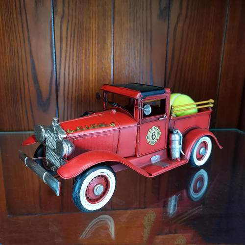 Camión De Bomberos Vintage Modelo De Camión De Bomberos De M