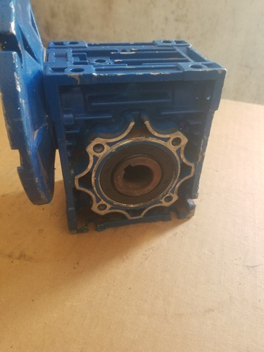 Reductor Velocidad Nmrv 050. Relación 15 A 1. Motovario. (Usado)