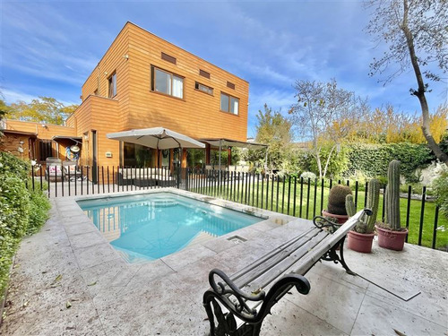 Imagen 15 de 30 de En Venta Casa Mediterranea Vitacura: Colegio Aleman