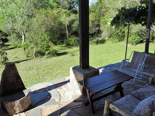 Kaaguy Porá En Villa Serrana