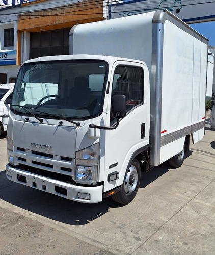 Isuzu Elf 200