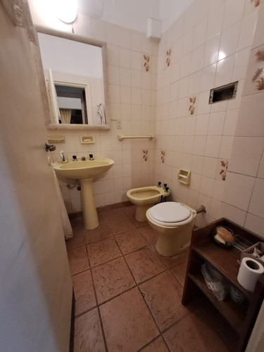 Piso Unico 4 Amb Al Frente Con Terraza - Alquilado Hasta Diciembre 2025 -