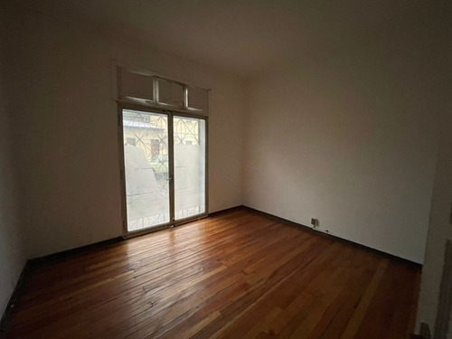 Arriendo Local Comercial En Barrio Italia