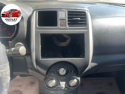 Nissan Versa 1.6 Exclusive At