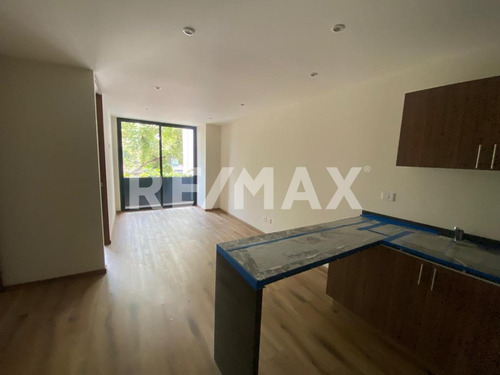 Departamento En Calzada De Tlalpan, Colonia Nativitas