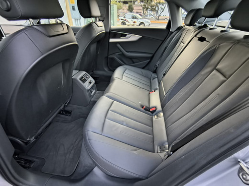 Audi A4 S Tronic Select