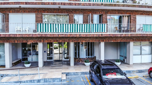 Imagen 2 de 30 de Venta Apartamento 2 Dormitorios Con Vista A La Playa Mansa, Punta Del Este