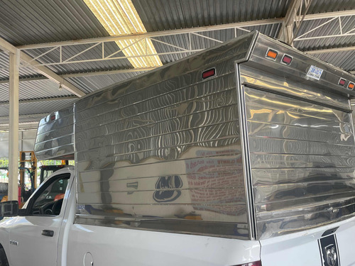 Camper Termico Para Ram 1500 En Acero Inoxidable