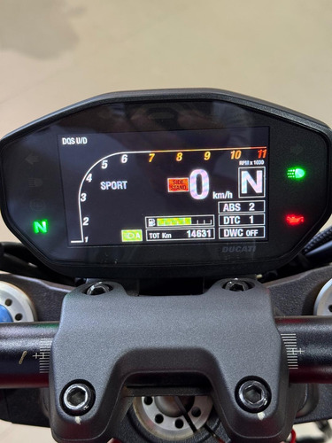 Ducati Monster 1200 S