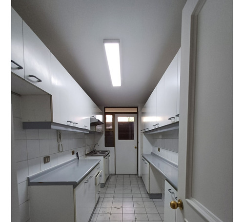Amplio Dpto. 3 Dorm. Más Servicio, Clínica Tabancura