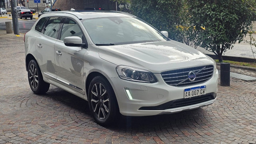 Volvo XC60 2.0 T5 High Plus 240cv At