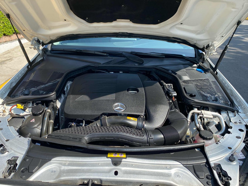 Mercedes-benz C200 Sport Hybrid.