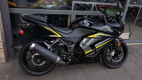Imagen 3 de 15 de Kawasaki Ninja 250 Permuto Qr Motors