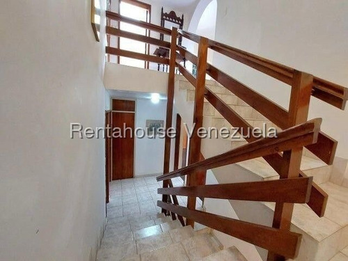 Venta De Town House En Conjunto Residencial De 15 Casas, Urbanización La Boyera.