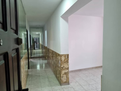 Apartamento En Alquiler - Yr 25-22030