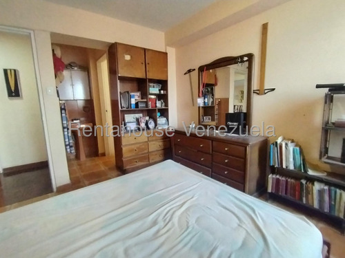 Dennymar, Vende Bello Apartamento En Zona Este De Barquisimeto Compuesto Por 3 Habitaciones 2 Baños Con Hermosa Vista, Contactame B5a24629