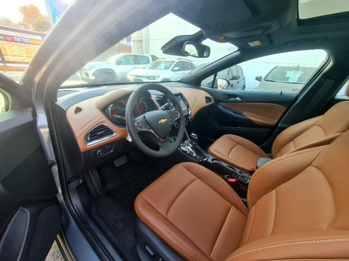 Imagen 12 de 25 de Nuevo Chevrolet Cruze 5 Premier 2023 Automatico 0km Smar1