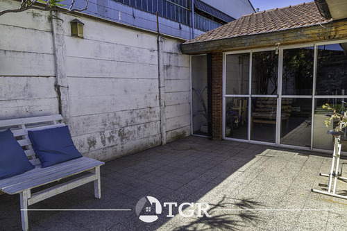 Imagen 2 de 28 de Venta 260m2 Descubiertos Posible Permuta Garage