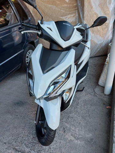 Imagem 2 de 4 de Honda Elite 125