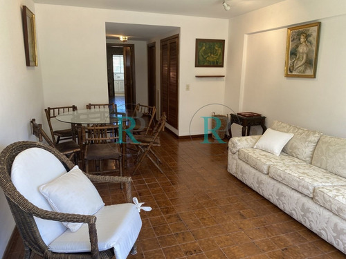 Imagen 2 de 10 de Apartamento 3 Dormitorios Y Dep. Primera Linea Mansa