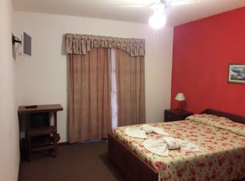Imagen 7 de 13 de En Venta Amplio Hotel En La Lucila Del Mar, Todos Los Servic