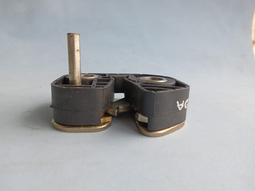 Pestillo Puerta Mercedes Benz 710/1518/1215/709 96+ Izq.