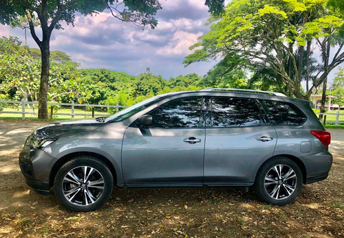 Nissan Pathfinder Exclusive 3,5 Cc Como Nueva