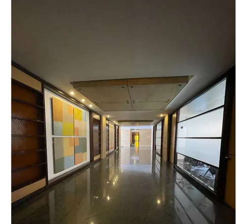 Amplio Apartamento- Excelente Ubicacion .