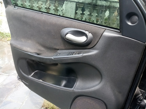 Imagem 4 de 5 de Fiat Stilo 2010 1.8 8v Attractive Flex Dualogic 5p